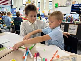 Student doing art together